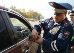 На майских праздниках ГИБДД усиливает контроль на улицах Таганрога На майских праздниках ГИБДД усиливает контроль на улицах Таганрога