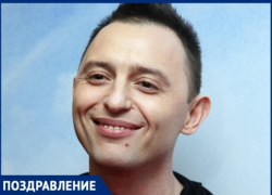 Сегодня 42 года исполняется уроженцу Таганрога Роману «Зверю» Сегодня 42 года исполняется уроженцу Таганрога Роману «Зверю»