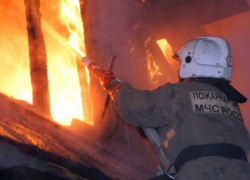 В Таганроге при пожаре в доме на улице Москатова погиб человек В Таганроге при пожаре в доме на улице Москатова погиб человек