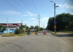 Продолжаются работы на коллекторе в Таганроге Продолжаются работы на коллекторе в Таганроге