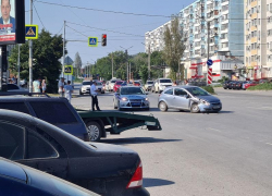 Очередное ДТП в Таганроге закончилось госпитализацией 2-х женщин Очередное ДТП в Таганроге закончилось госпитализацией 2-х женщин