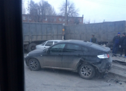 В Таганроге на Социалистической произошла авария В Таганроге на Социалистической произошла авария