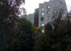 В Таганроге на Лазо горела девятиэтажка В Таганроге на Лазо горела девятиэтажка