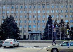 В Белом доме Таганрога загорелся шестой этаж В Белом доме Таганрога загорелся шестой этаж