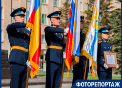 В Таганроге прошел митинг памяти у Стелы "Город воинской славы" В Таганроге прошел митинг памяти у Стелы "Город воинской славы"