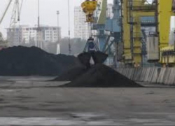 Уголь в Крым будут поставлять через Таганрог Уголь в Крым будут поставлять через Таганрог