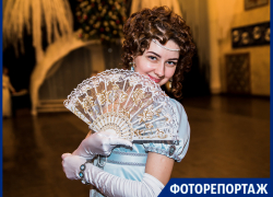 В Таганроге юбилейные мероприятия в честь А.Чехова завершились балом в Фестивальном В Таганроге юбилейные мероприятия в честь А.Чехова завершились балом в Фестивальном