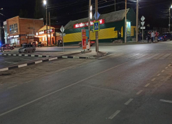 В Таганроге на Чехова произошло ДТП с участием 2-х машин В Таганроге на Чехова произошло ДТП с участием 2-х машин