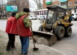 Таганрогские автовладельцы мешают чистке городских дорог Таганрогские автовладельцы мешают чистке городских дорог