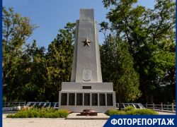 Бесплатные экскурсии по Старому кладбищу Таганрога проходят в рамках волонтерского проекта Бесплатные экскурсии по Старому кладбищу Таганрога проходят в рамках волонтерского проекта