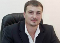 Депутат Артем Екушевский подозревает, раз начали кое-где косить амброзию, значит, едет губернатор Депутат Артем Екушевский подозревает, раз начали кое-где косить амброзию, значит, едет губернатор
