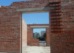 В Таганроге продолжат искать нового застройщика для недостроя на улице Чучева В Таганроге продолжат искать нового застройщика для недостроя на улице Чучева