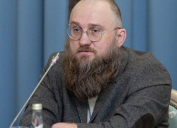 Автор поправок в Конституцию и любитель собак Сергей Бурлаков собрался в Госдуму от Таганрога Автор поправок в Конституцию и любитель собак Сергей Бурлаков собрался в Госдуму от Таганрога