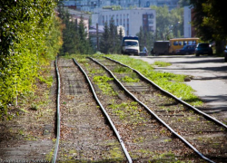 В Таганроге рельсы у завода «Прибой» должны засверкать новизной В Таганроге рельсы у завода «Прибой» должны засверкать новизной