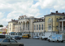 Проблему движения транспорта у Нового Вокзала обещают решить Проблему движения транспорта у Нового Вокзала обещают решить