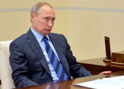 Владимир Путин встал на защиту военных пенсионеров Владимир Путин встал на защиту военных пенсионеров