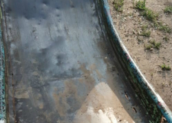 В округе у вновь баллотирующегося депутата Анищенко поросла травой детская площадка В округе у вновь баллотирующегося депутата Анищенко поросла травой детская площадка