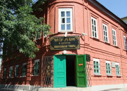 Лишь один подрядчик согласился ремонтировать "Лавку Чеховых" в Таганроге Лишь один подрядчик согласился ремонтировать "Лавку Чеховых" в Таганроге