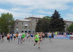 По улицам Таганрога бегало полторы тысячи человек По улицам Таганрога бегало полторы тысячи человек
