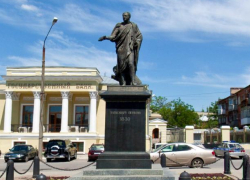 Календарь: 187 лет назад в Таганроге воздвигли памятник Александру I Календарь: 187 лет назад в Таганроге воздвигли памятник Александру I