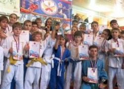 Первенство по рукопашному бою на кубок Василия Маргелова прошел в Таганроге Первенство по рукопашному бою на кубок Василия Маргелова прошел в Таганроге