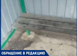 Таганрогские остановки увязли в грязи и мусоре Таганрогские остановки увязли в грязи и мусоре