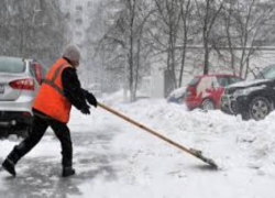В Таганроге снегоуборочная техника работает выборочно В Таганроге снегоуборочная техника работает выборочно