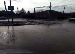 «Дом скоро уйдет под воду»: таганроженка показала очередное море в городе «Дом скоро уйдет под воду»: таганроженка показала очередное море в городе