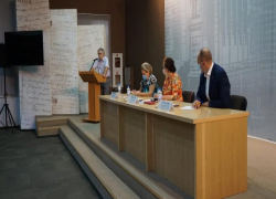 Не хватает денег и врачей: перспективы развития здравоохранения обсудили в Таганроге Не хватает денег и врачей: перспективы развития здравоохранения обсудили в Таганроге