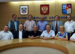 Город-побратим из ЛНР поблагодарил таганрожцев за гуманитарную помощь Город-побратим из ЛНР поблагодарил таганрожцев за гуманитарную помощь