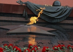В День памяти и скорби в Таганроге отдадут почести павшим героям В День памяти и скорби в Таганроге отдадут почести павшим героям