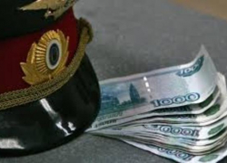 В Таганроге полицейский-взяточник пойдет под суд В Таганроге полицейский-взяточник пойдет под суд