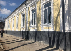 Еще 9 млн рублей готова выделить администрация Таганрога для ремонта здания бывшего детского дома Еще 9 млн рублей готова выделить администрация Таганрога для ремонта здания бывшего детского дома