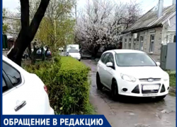 Таганрожцы требуют поставить дорожные знаки, опасаясь за жизни своих детей Таганрожцы требуют поставить дорожные знаки, опасаясь за жизни своих детей