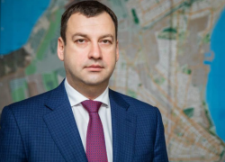 С Днем Конституции РФ таганрожцев поздравил глава администрации Андрей Лисицкий С Днем Конституции РФ таганрожцев поздравил глава администрации Андрей Лисицкий