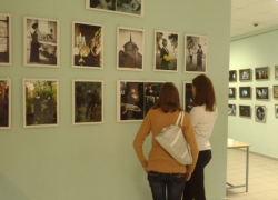 После творческого кризиса молодой фотограф из Таганрога начала творить в новом направлении После творческого кризиса молодой фотограф из Таганрога начала творить в новом направлении