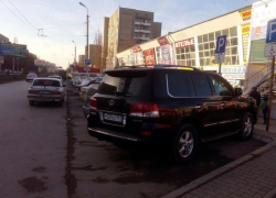 В Таганроге инвалиды ездят на Toyota Land Cruiser 200 В Таганроге инвалиды ездят на Toyota Land Cruiser 200