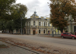 Автопарковки, скейт-парк или беговые дорожки - что может появиться на улице Петровской в Таганроге Автопарковки, скейт-парк или беговые дорожки - что может появиться на улице Петровской в Таганроге
