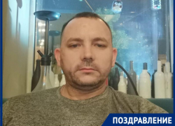 Анатолий Петренко поздравляет всех таганрожцев с наступающими праздниками Анатолий Петренко поздравляет всех таганрожцев с наступающими праздниками