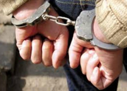 Сотрудники полиции поймали молодого грабителя в Таганроге Сотрудники полиции поймали молодого грабителя в Таганроге
