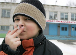В Таганроге у школьников вместо перемен перекуры В Таганроге у школьников вместо перемен перекуры
