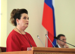 Дела по одной статье: министра здравоохранения Ростовской области подозревают в том же, что и начальника ЖКХ Таганрога Дела по одной статье: министра здравоохранения Ростовской области подозревают в том же, что и начальника ЖКХ Таганрога