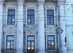 Забытым и заброшенным выглядит в Таганроге Дворец Алфераки, отреставрированный за 186 млн Забытым и заброшенным выглядит в Таганроге Дворец Алфераки, отреставрированный за 186 млн