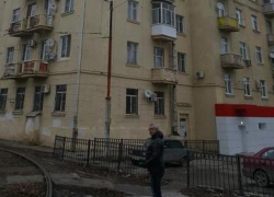 Каждый день таганрожцы переживают «землетрясение» от проезжающих трамваев Каждый день таганрожцы переживают «землетрясение» от проезжающих трамваев