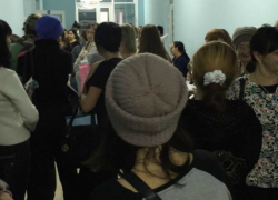 Оптимизация родовспоможения в Таганроге привела к очередям и возмущению будущих мам Оптимизация родовспоможения в Таганроге привела к очередям и возмущению будущих мам