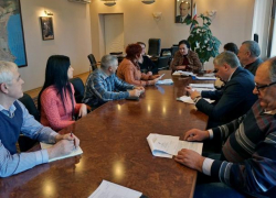 В Таганроге жители «Садов-1» так и не поняли - помогут им или нет В Таганроге жители «Садов-1» так и не поняли - помогут им или нет