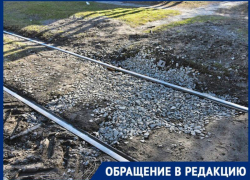 Засыпали яму, по которой ездил таганрогский "трамвай-внедорожник" Засыпали яму, по которой ездил таганрогский "трамвай-внедорожник"