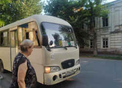 "Почему нет дополнительных рейсов": транспортный переполох в городе беспокоит таганрожцев "Почему нет дополнительных рейсов": транспортный переполох в городе беспокоит таганрожцев