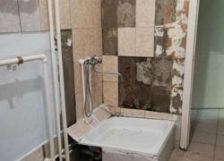 Про душ в детской больнице Таганрога рассказала анонимно жительница Про душ в детской больнице Таганрога рассказала анонимно жительница
