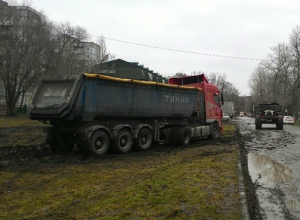 Администрация Таганрога забыла принять правила благоустройства и сделала это ночью Администрация Таганрога забыла принять правила благоустройства и сделала это ночью